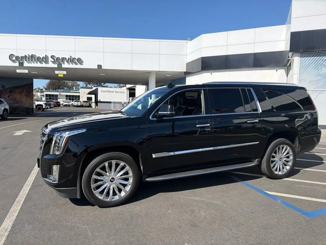2015 Cadillac Escalade ESV Luxury RWD photo