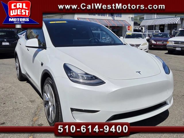 2022 Tesla Model Y Long Range AWD photo