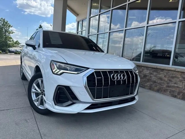 2023 Audi Q3 S line Premium AWD photo