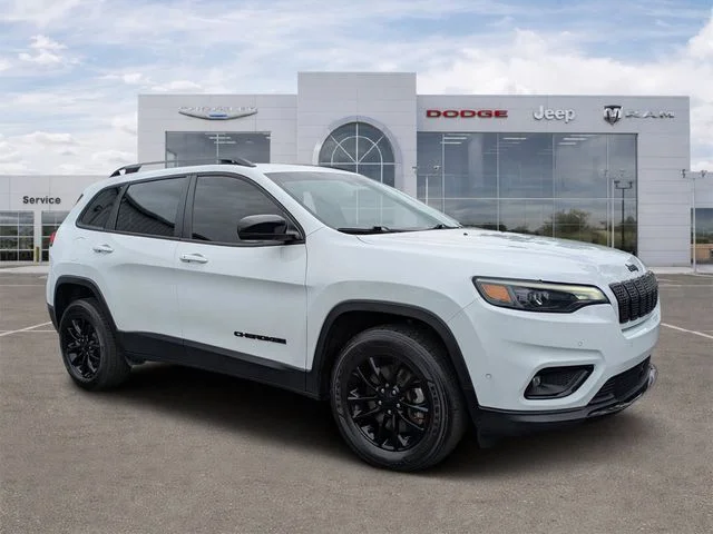2023 Jeep Cherokee Altitude Lux 4WD photo