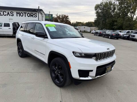 2023 Jeep Grand Cherokee L Altitude 4WD photo