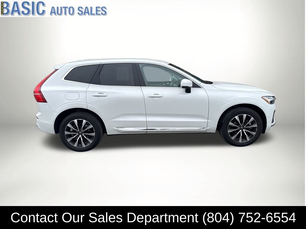 2023 Volvo XC60 Plus Bright Theme AWD photo