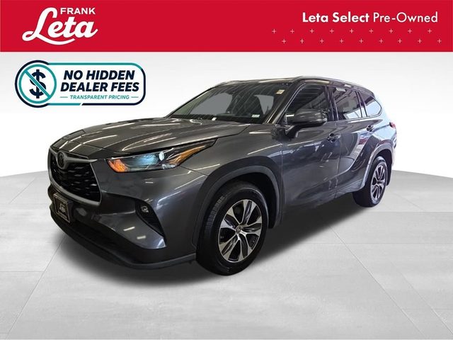2021 Toyota Highlander XLE AWD photo