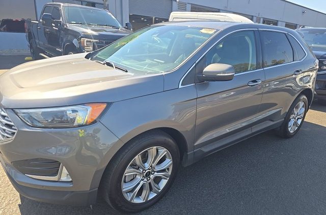 2023 Ford Edge Titanium AWD photo