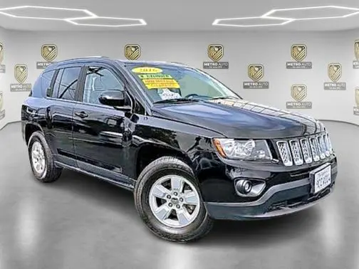2016 Jeep Compass Latitude FWD photo