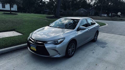2017 Toyota Camry XLE FWD photo