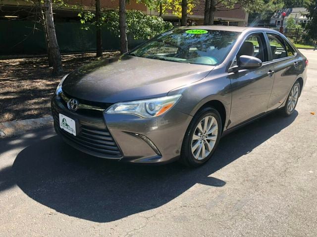 2015 Toyota Camry XLE FWD photo