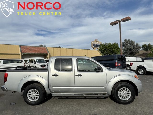 2017 Nissan Frontier SV V6 RWD photo