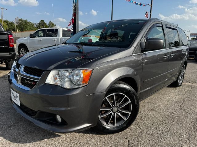 2017 Dodge Grand Caravan SXT FWD photo