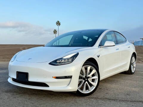 2019 Tesla Model 3 Standard Range Plus RWD photo