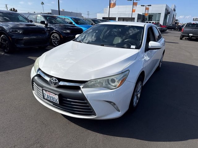2015 Toyota Camry LE FWD photo