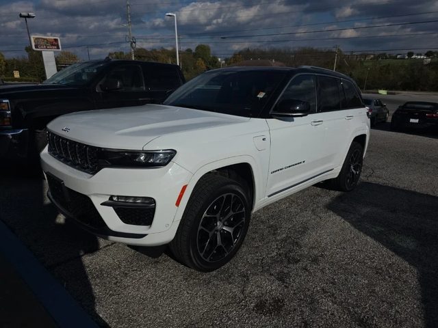 2022 Jeep Grand Cherokee Summit Reserve 4WD photo