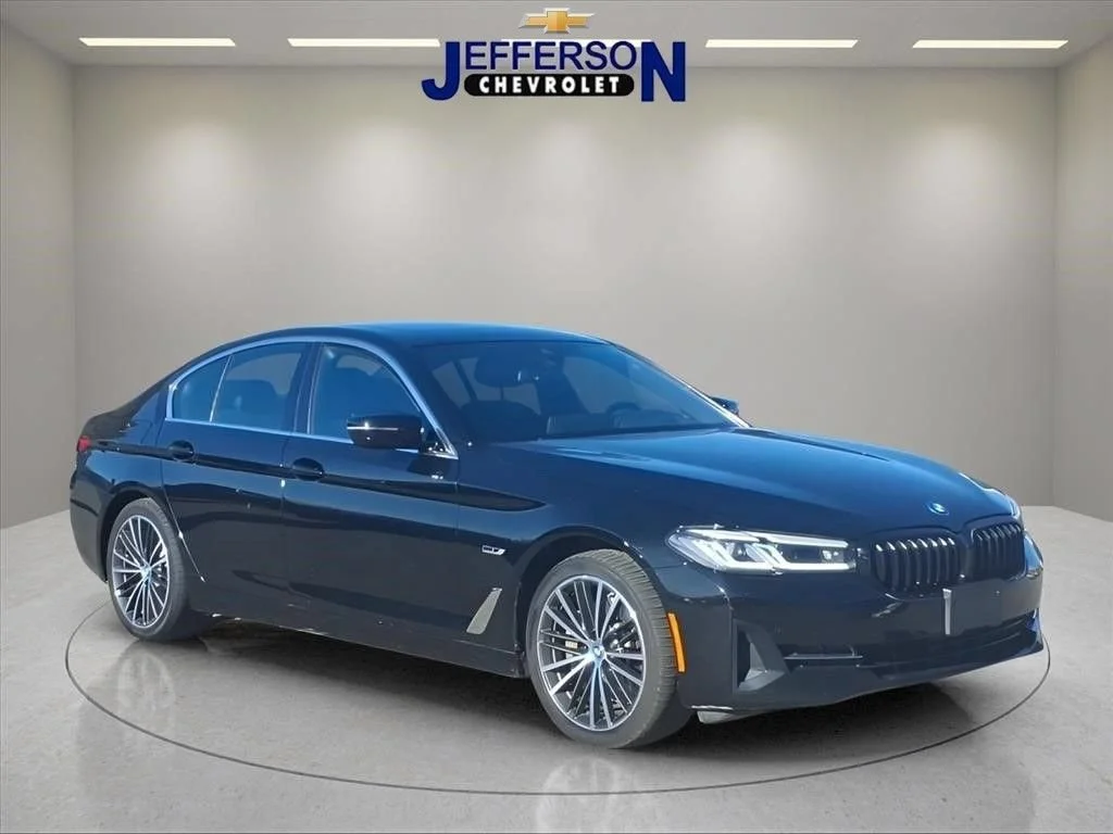 2023 BMW 5 Series 530e xDrive AWD photo