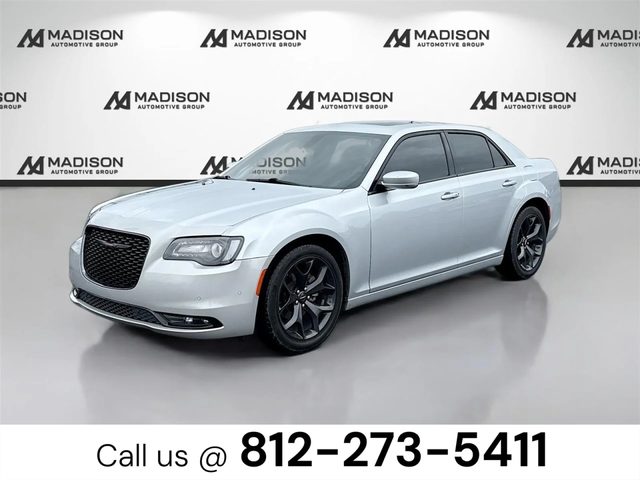 2023 Chrysler 300 300S RWD photo