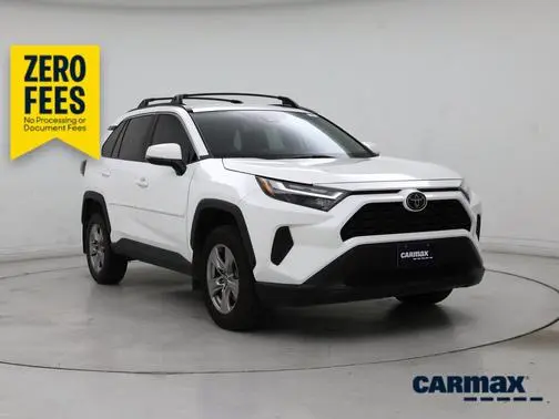 2022 Toyota RAV4 XLE FWD photo