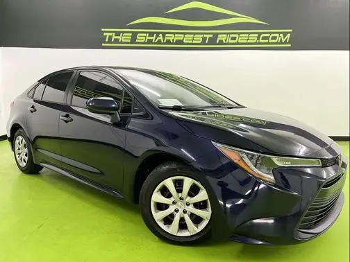 2023 Toyota Corolla LE FWD photo