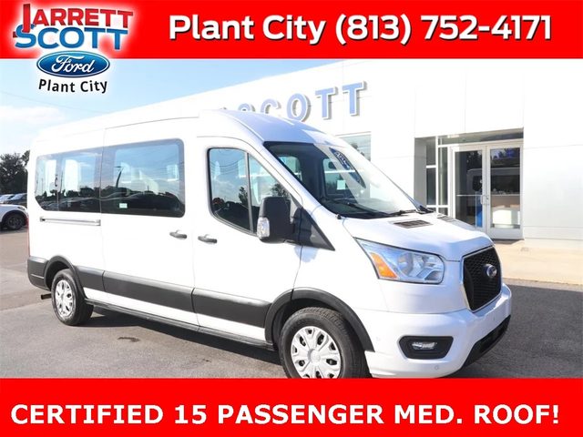 2022 Ford Transit Passenger Wagon XLT RWD photo