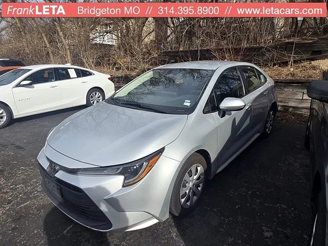 2023 Toyota Corolla LE FWD photo