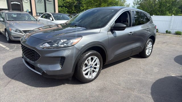 2022 Ford Escape SE AWD photo