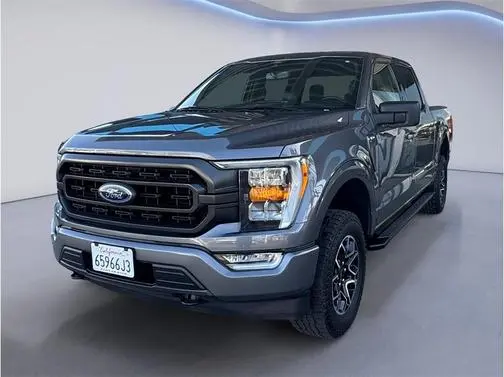 2021 Ford F-150 XLT 4WD photo