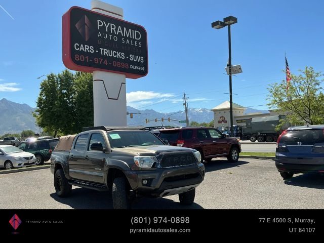 2015 Toyota Tacoma  4WD photo