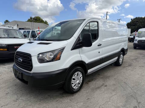 2019 Ford Transit Van RWD photo