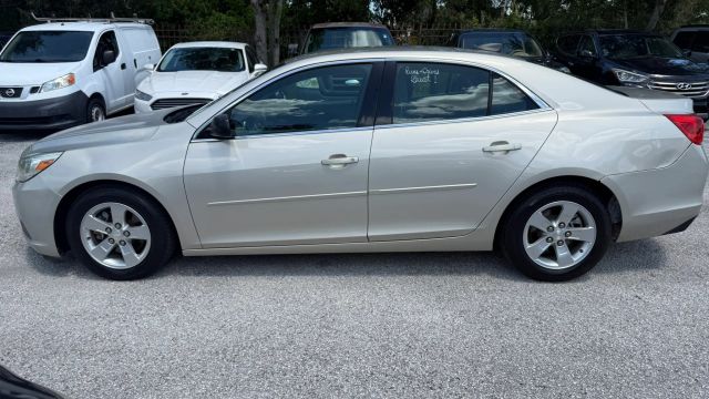 2015 Chevrolet Malibu LS FWD photo