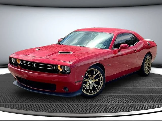 2015 Dodge Challenger R/T RWD photo