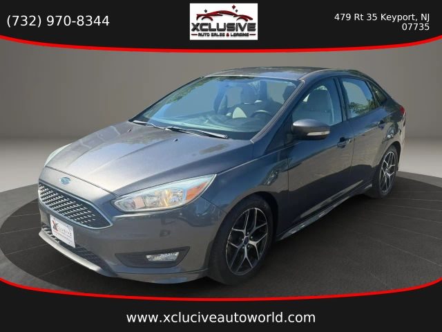 2015 Ford Focus SE FWD photo