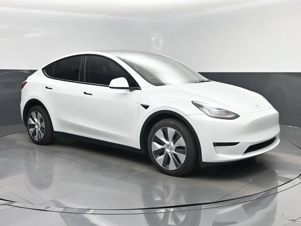 2023 Tesla Model Y Long Range AWD photo