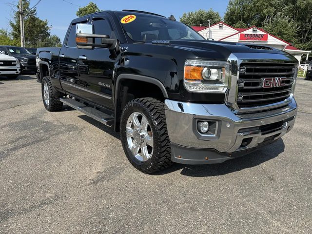 2018 GMC Sierra 2500HD SLT 4WD photo