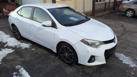 2016 Toyota Corolla FWD photo