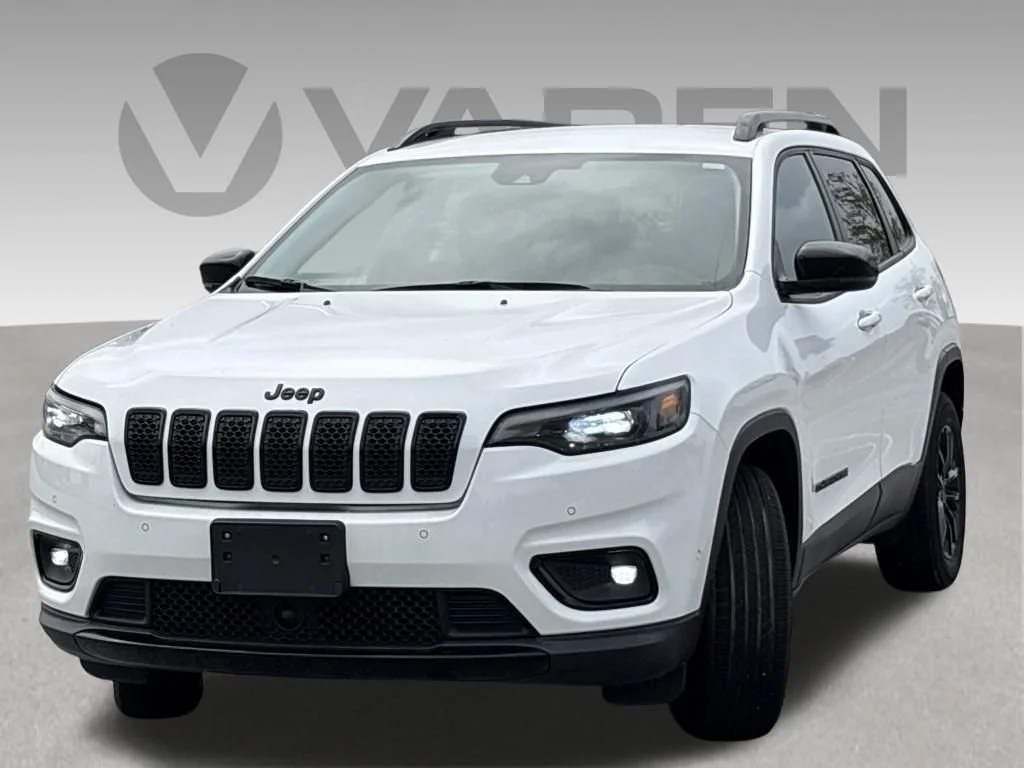 2023 Jeep Cherokee Altitude Lux 4WD photo