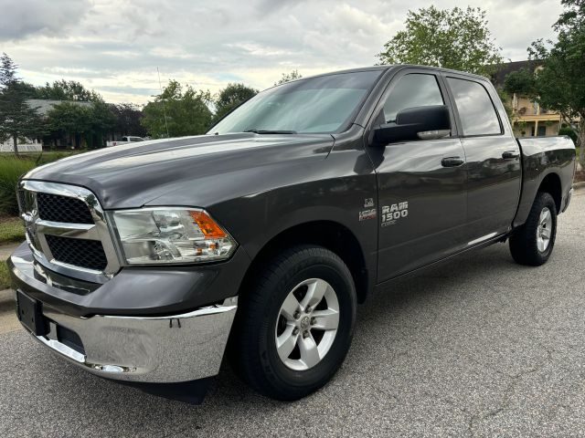 2019 Ram 1500 SLT 4WD photo