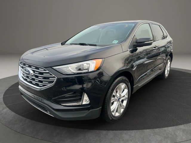 2022 Ford Edge Titanium AWD photo