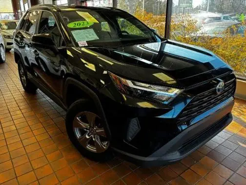 2023 Toyota RAV4 Hybrid XLE AWD photo