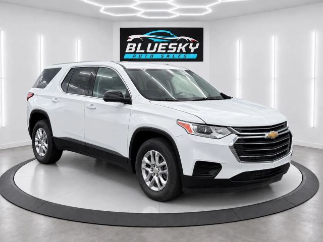 2021 Chevrolet Traverse LS AWD photo