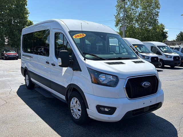 2023 Ford Transit Passenger Wagon XLT RWD photo