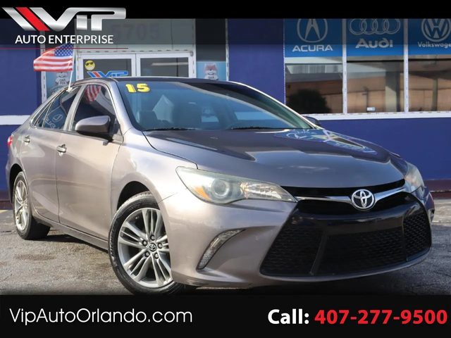 2015 Toyota Camry SE FWD photo
