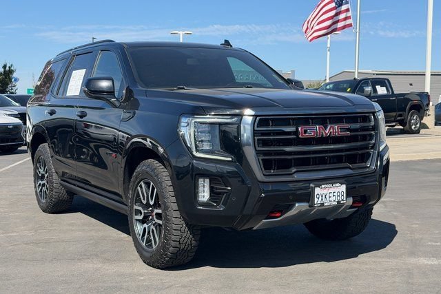 2022 GMC Yukon AT4 4WD photo
