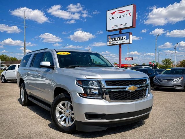 2019 Chevrolet Suburban LT RWD photo