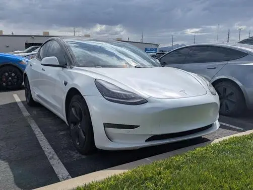 2019 Tesla Model 3 Standard Range RWD photo