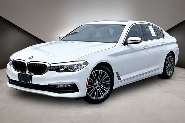 2017 BMW 5 Series 530i RWD photo