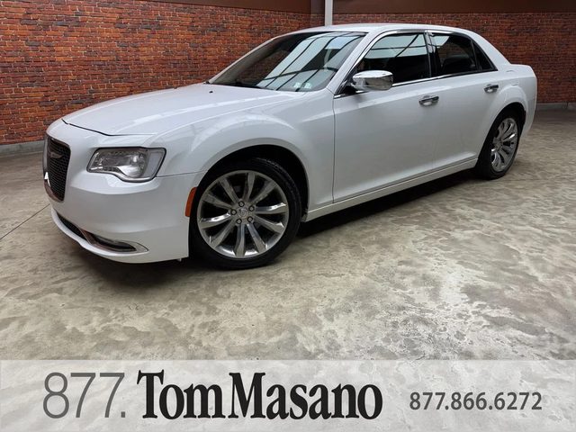 2019 Chrysler 300 Limited RWD photo