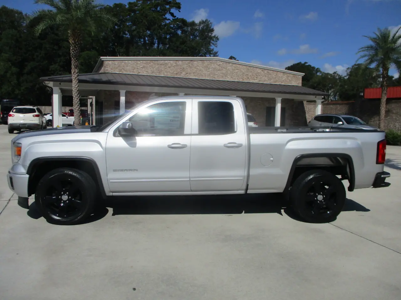 2015 GMC Sierra 1500  4WD photo