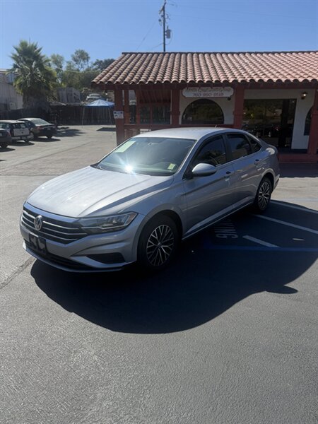 2021 Volkswagen Jetta SE FWD photo