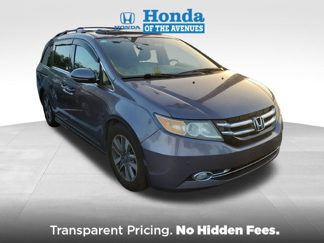 2015 Honda Odyssey Touring FWD photo