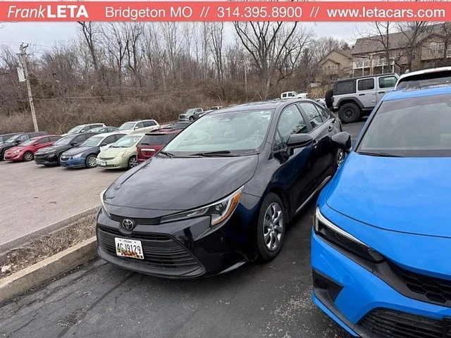 2023 Toyota Corolla LE FWD photo