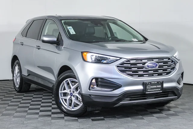 2022 Ford Edge SEL AWD photo