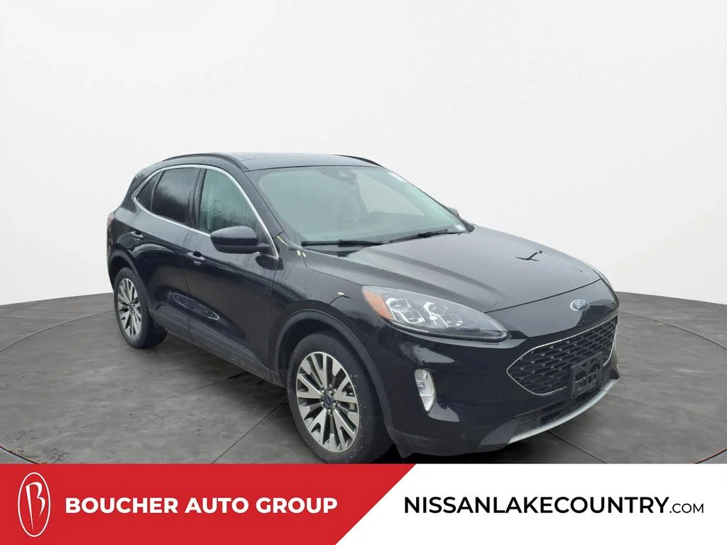 2022 Ford Escape Titanium AWD photo